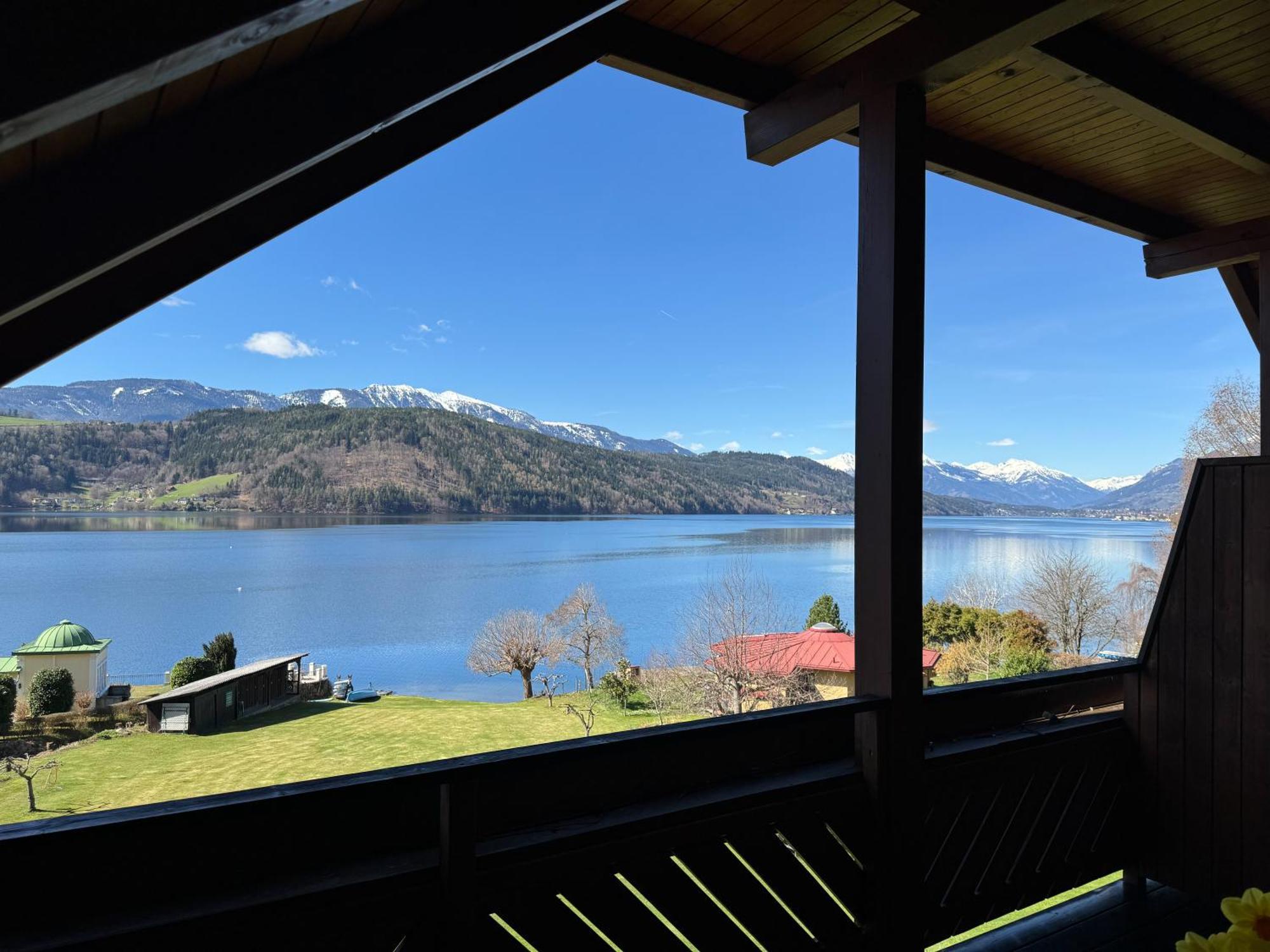 Ferienwohnungen Fischerhaus - Direkt Am See Millstatt Exterior photo