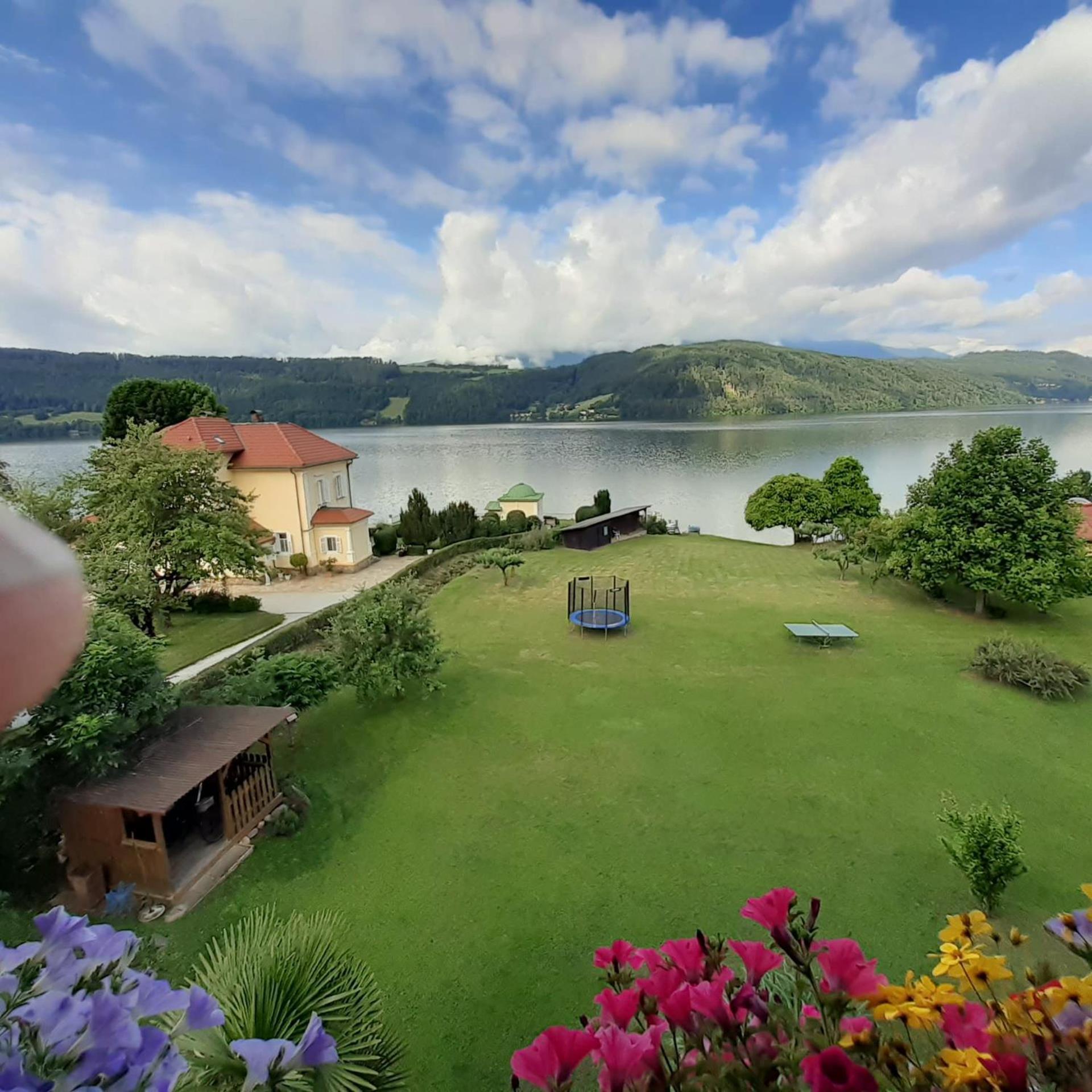 Ferienwohnungen Fischerhaus - Direkt Am See Millstatt Exterior photo